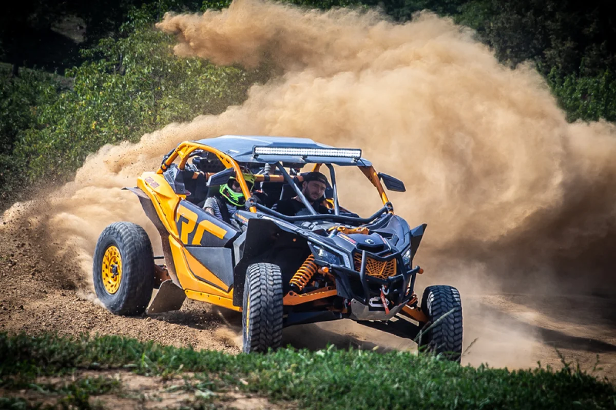 Jízda v buggy CAN-AM Maverick X - foto 06