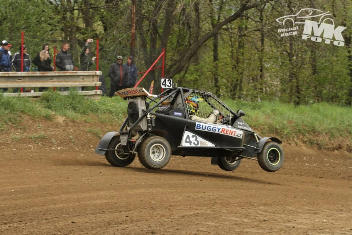 Jízda v buggy na závodní trati - foto 05