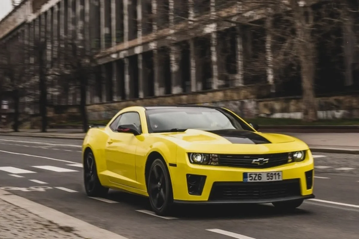 Jízda v Chevrolet Camaro 2010 coupé Praha - foto 04