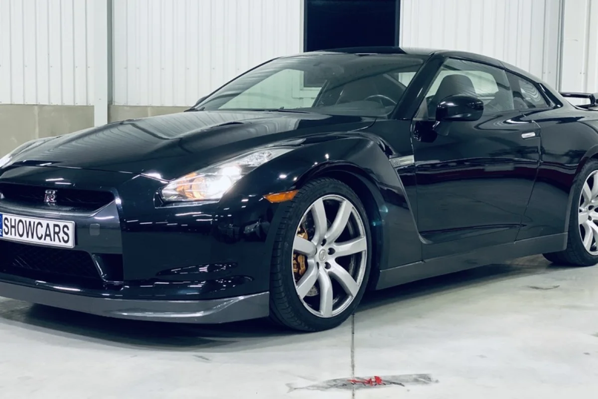 Jízda v Nissan GT-R - foto 02