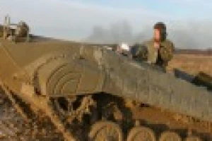 Jízda v obrněném transportéru + střelba z Kalašnikova - foto 01