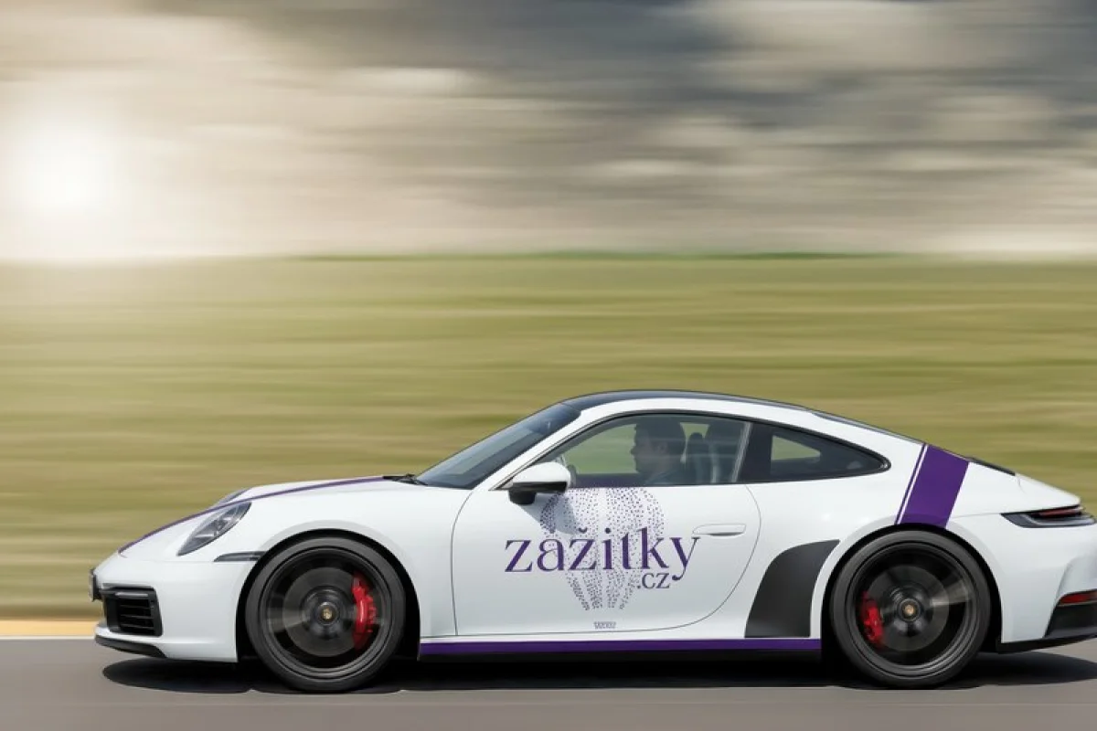 Jízda v Porsche 911 Carrera 4S na okruhu - foto 05