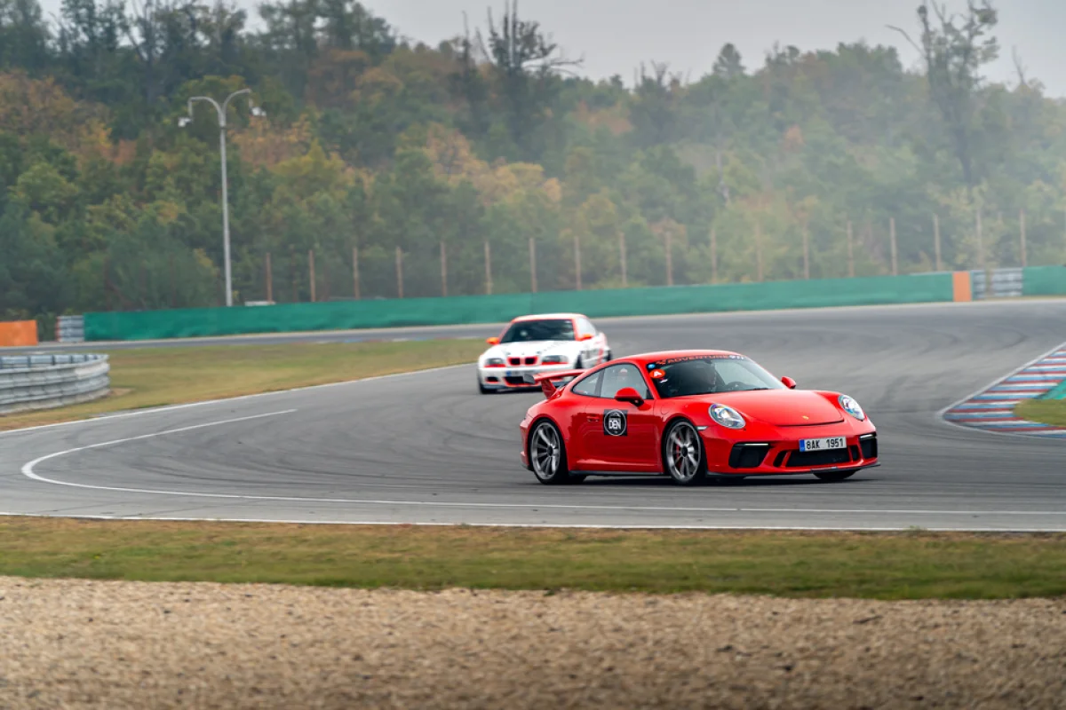 Jízda v Porsche 911 na Masarykově okruhu v Brně: Vyberte si z 5 modelů Porsche a zažijte jízdu snů! - foto 04