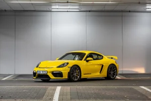 Jízda v Porsche GT4 Cayman Beroun - foto 01