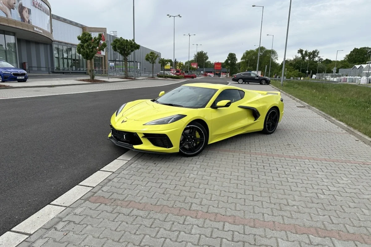 Jízda v supersportu Chevrolet Corvette C8 Stingray - foto 07