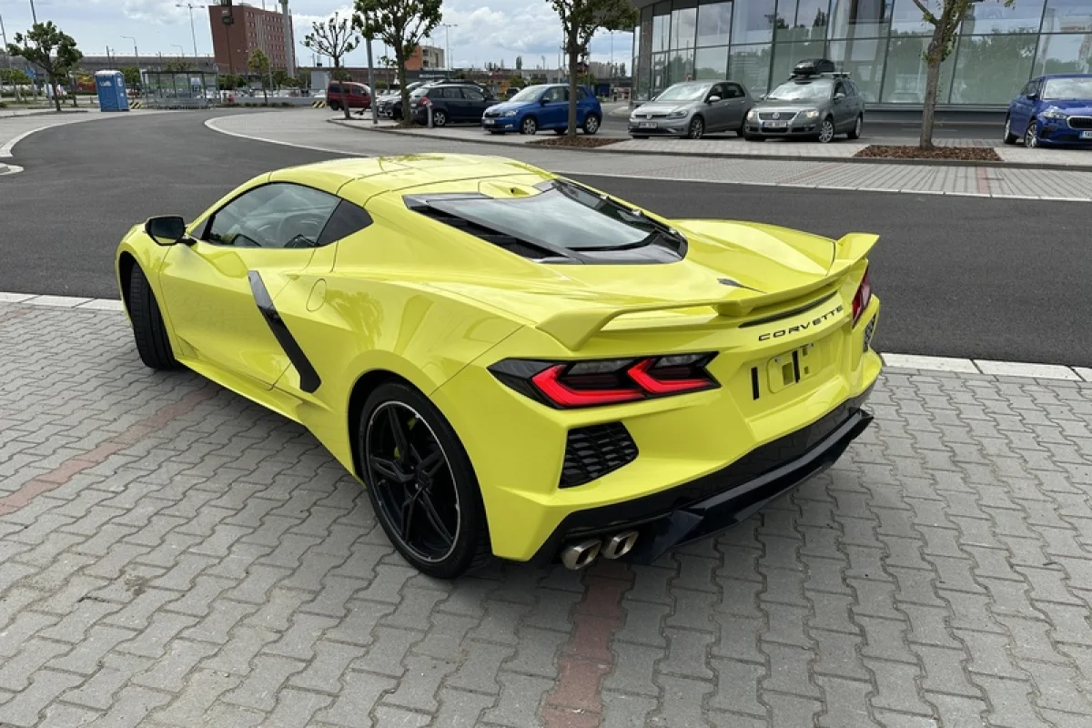 Jízda v supersportu Chevrolet Corvette C8 Stingray - foto 08