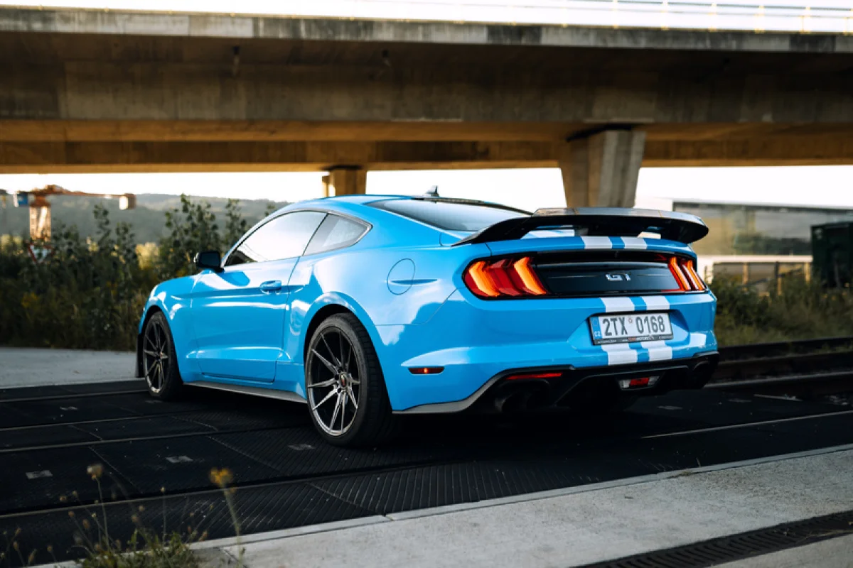 Jízda v supersportu Ford Mustang GT500 Paket - foto 08