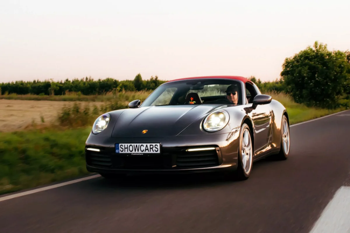Jízda v supersportu Porsche 911 Carrera Targa 4 - foto 07