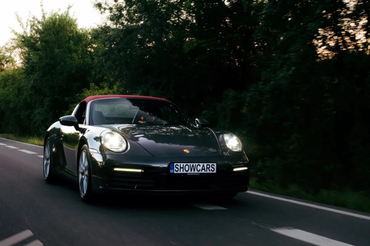 Jízda v supersportu Porsche 911 Carrera Targa 4 - foto 09