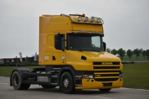 Jízda v tahači Scania T420 na polygonu u Příbrami - foto 01