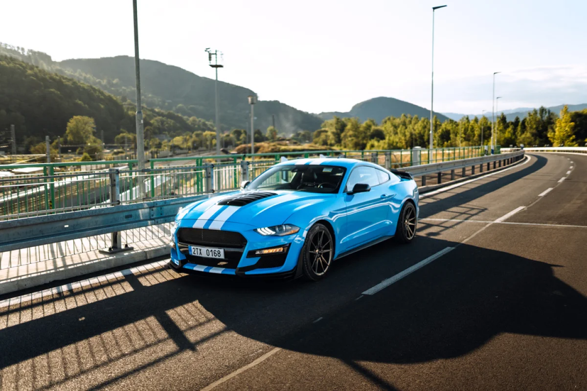 Jízda ve Ford Mustang GT500 Paket Praha - foto 02