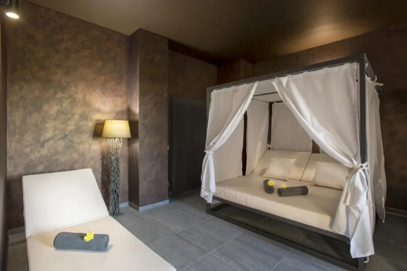 Kouzelná noc na Chateau Šanov s polopenzí a neomezeným wellness pro 2 osoby - foto 02