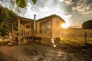 Kouzelný pobyt na samotě u rybníku v překrásné Mechové chaloupce - foto 01
