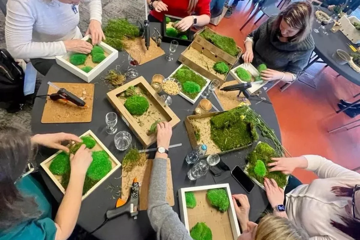 Kreativní kurz: Výroba mechových obrazů v Praze - foto 09