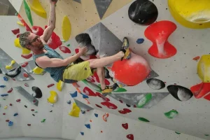 Kurz boulderingu na umělé stěně - foto 01
