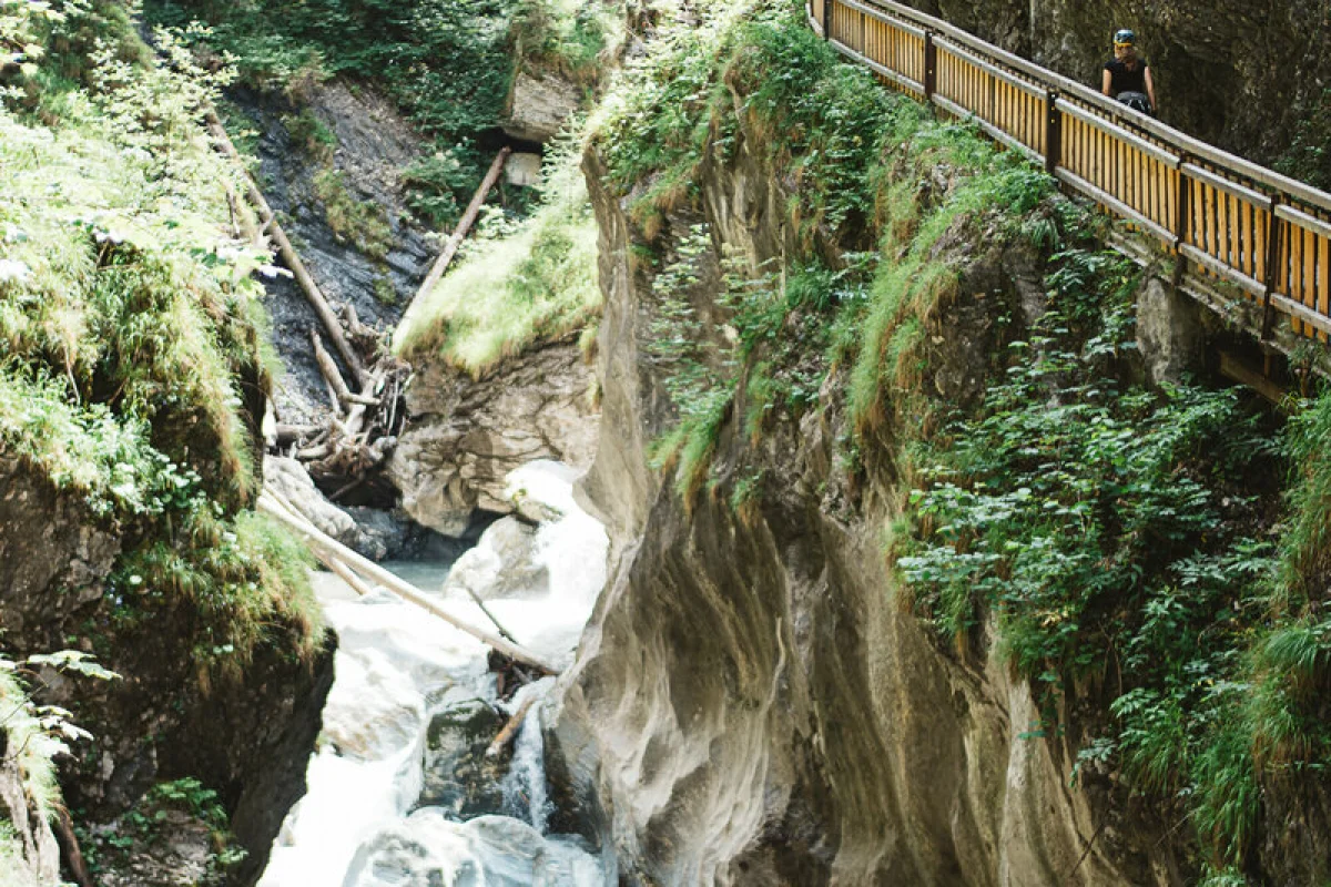 Kurz lezení via ferrata v Rakousku pro začátečníky i pokročilé - foto 10