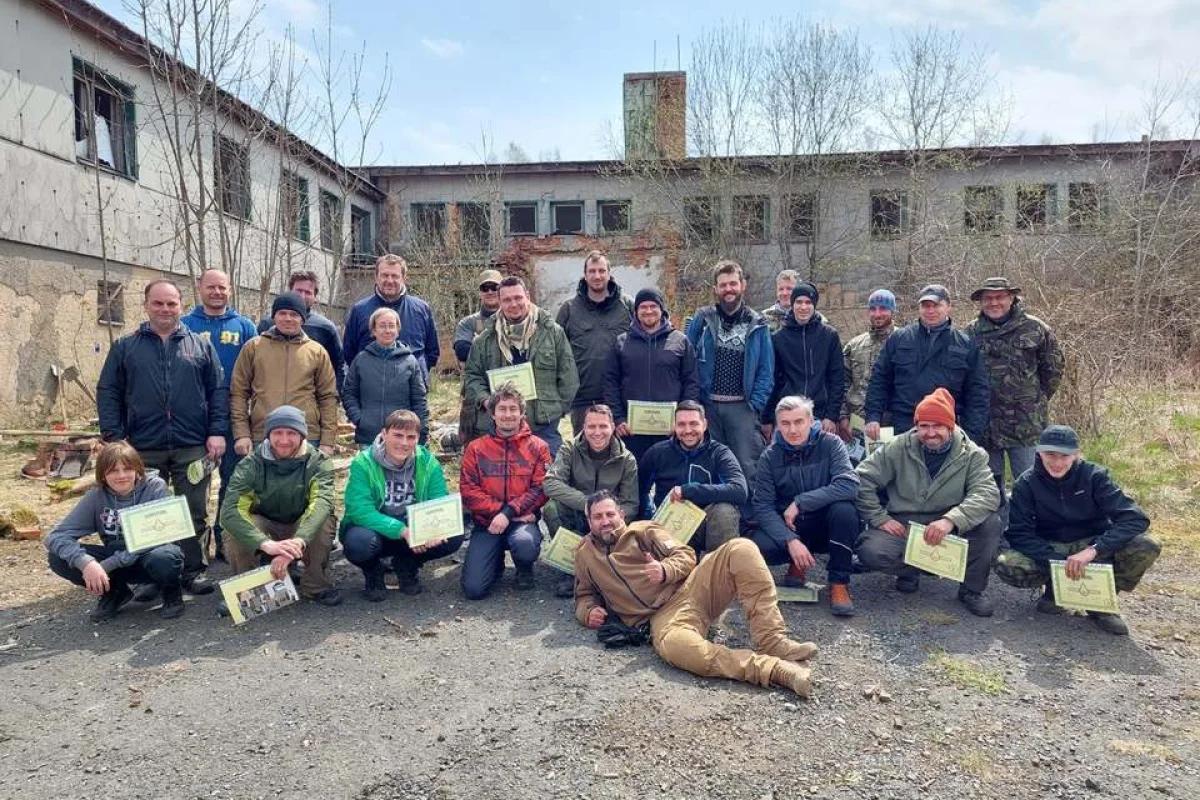 Kurz přežití pro teenagery na Domažlicku - foto 03