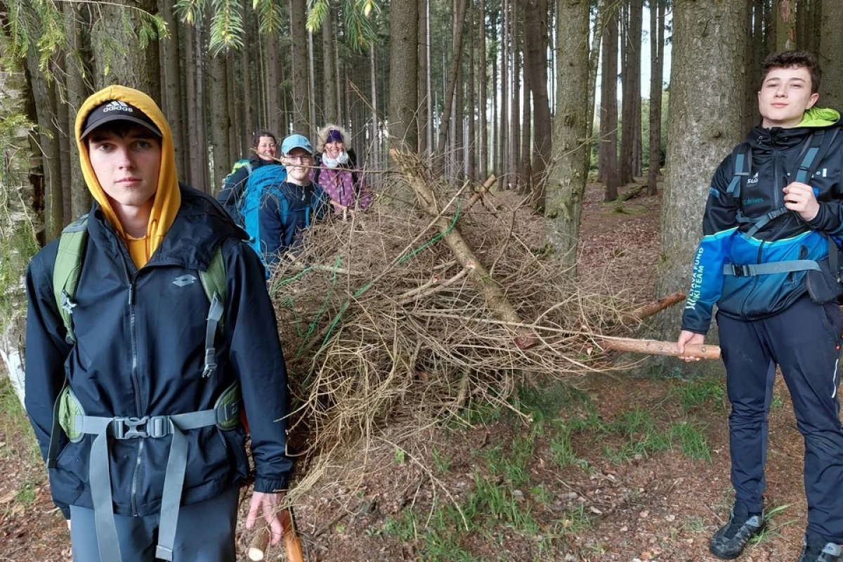 Kurz přežití pro teenagery na Domažlicku - foto 04