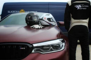 Kurz profesionální jízdy ve vlastním vozidle na Masarykově okruhu Autodromu Brno - foto 01