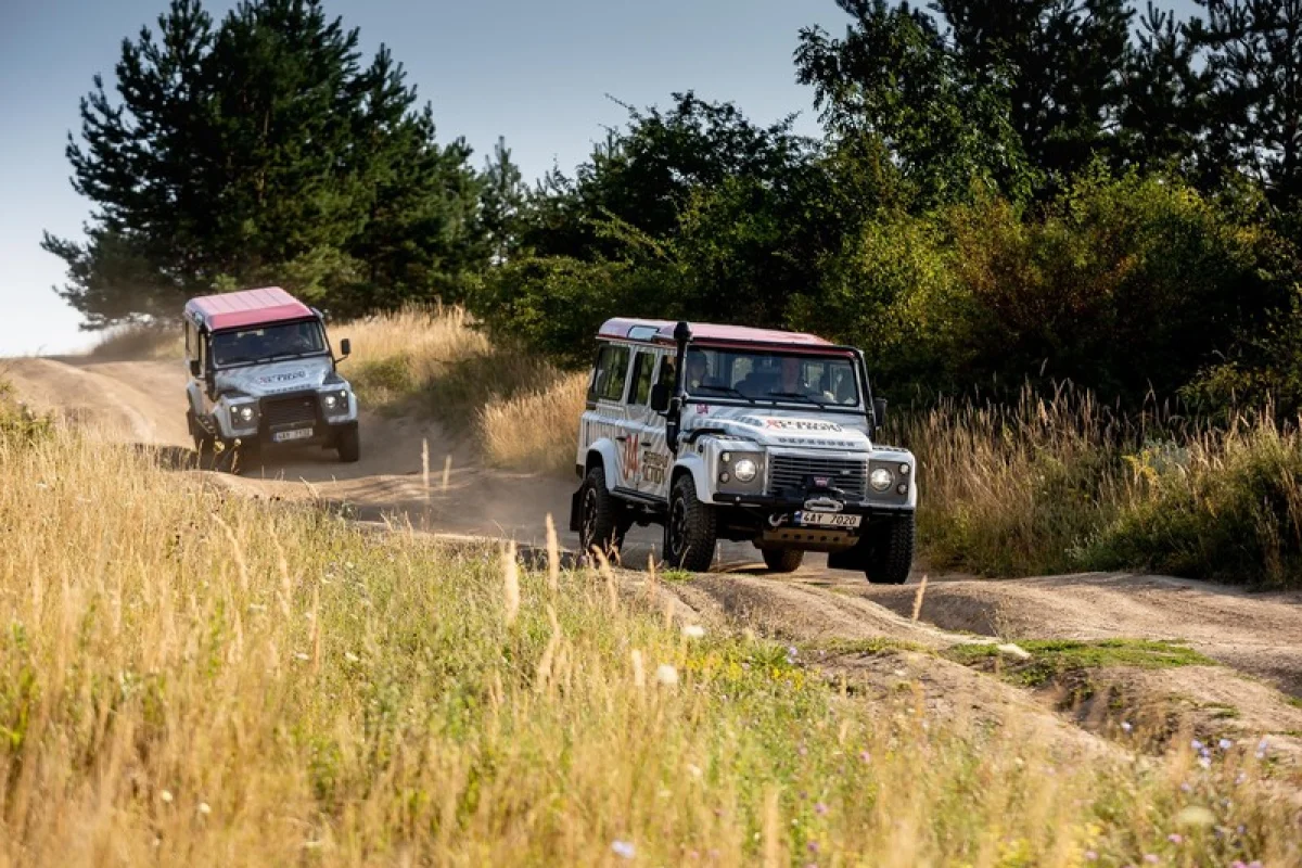 Land Rover off-road - celodenní trénink - foto 09