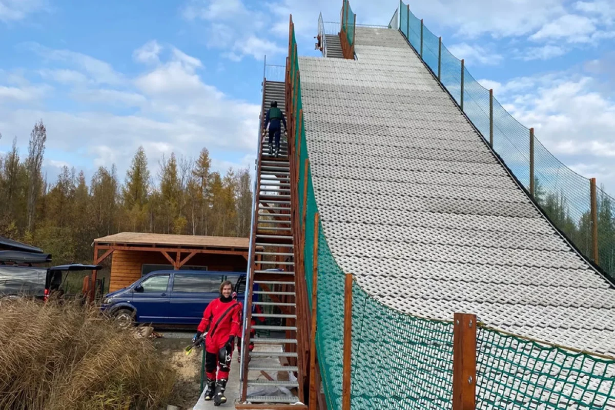 Lekce freestyle lyžování se skoky do vody - foto 06