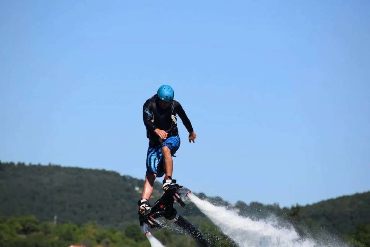 Let na flyboardu - když se sny o létání stanou realitou! - foto 04