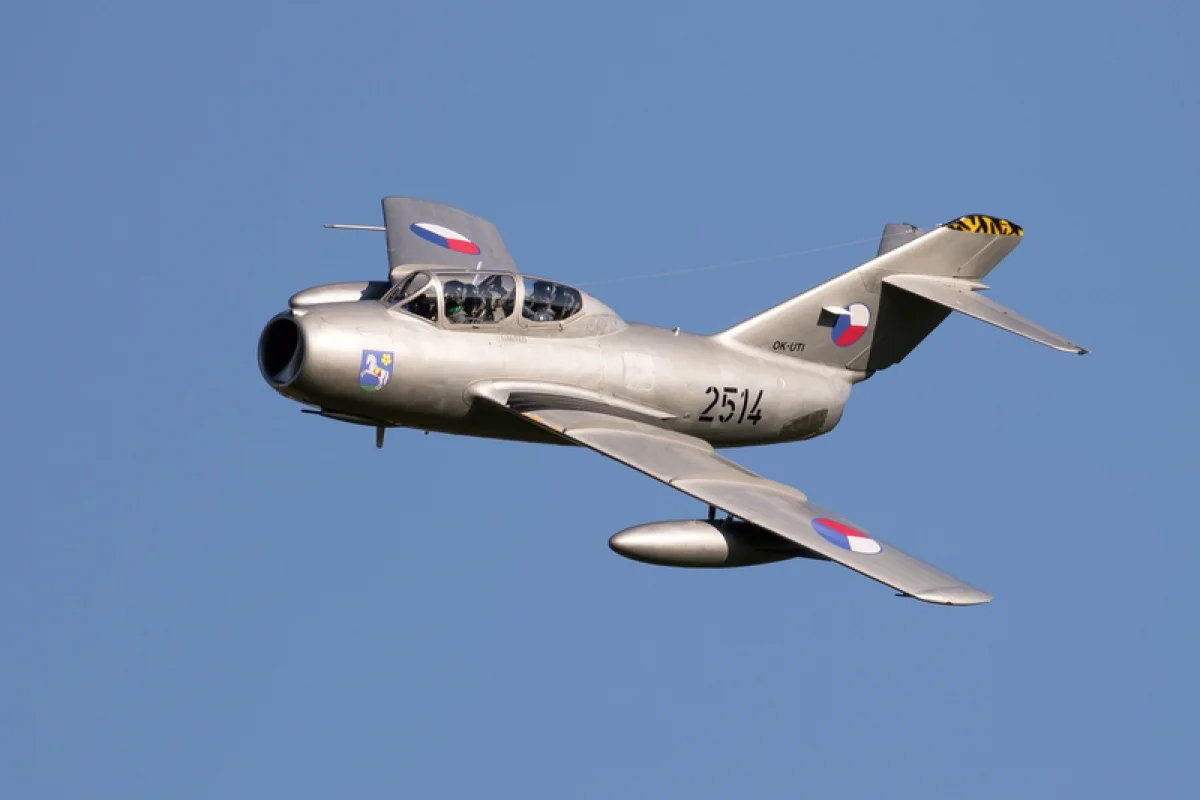 Let unikátní českou stíhačkou MiG-15: Hradec Králové - foto 06