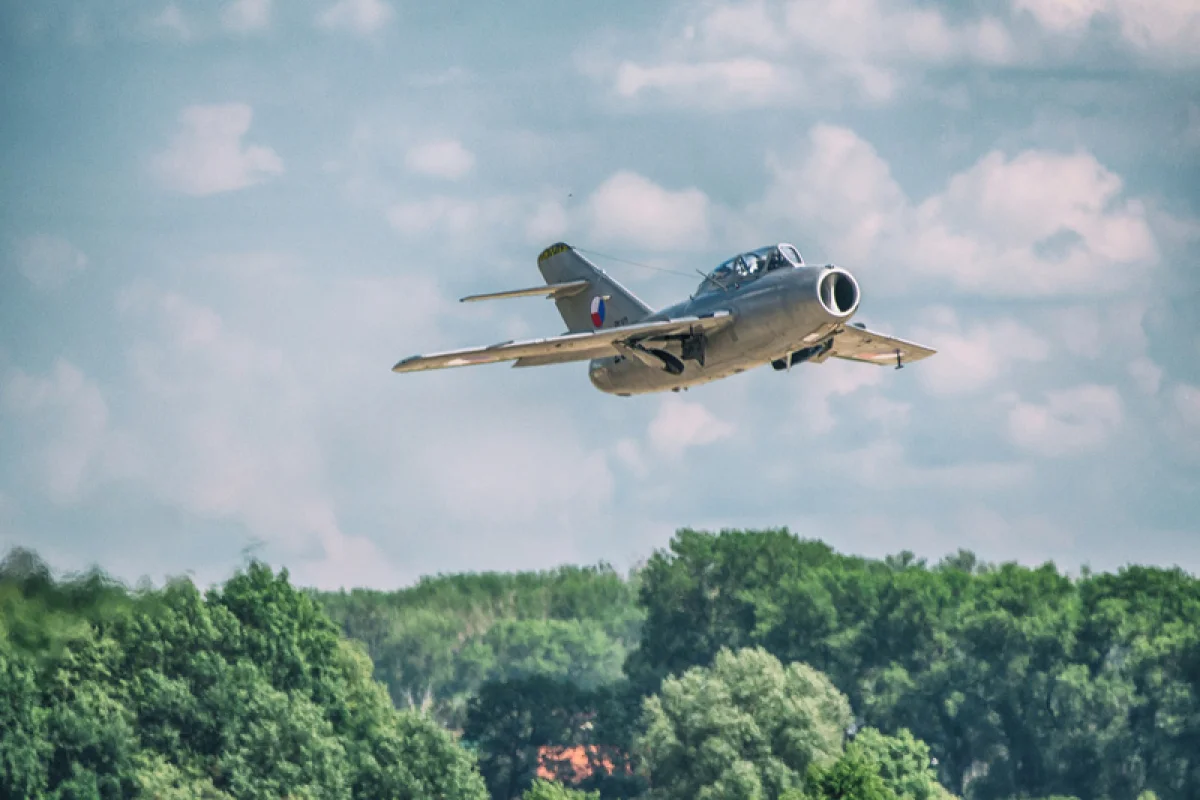 Let unikátní českou stíhačkou MiG-15: Hradec Králové - foto 08