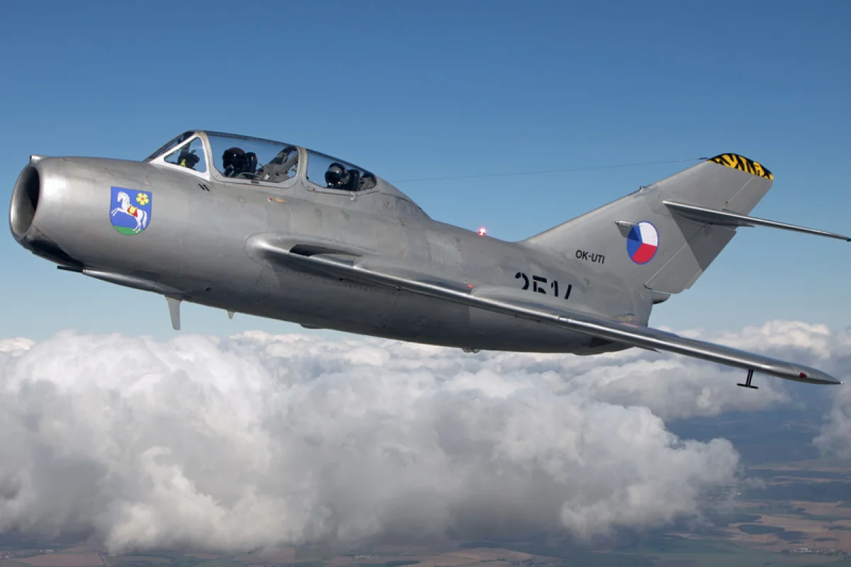 Let unikátní českou stíhačkou MiG-15: Hradec Králové - foto 09