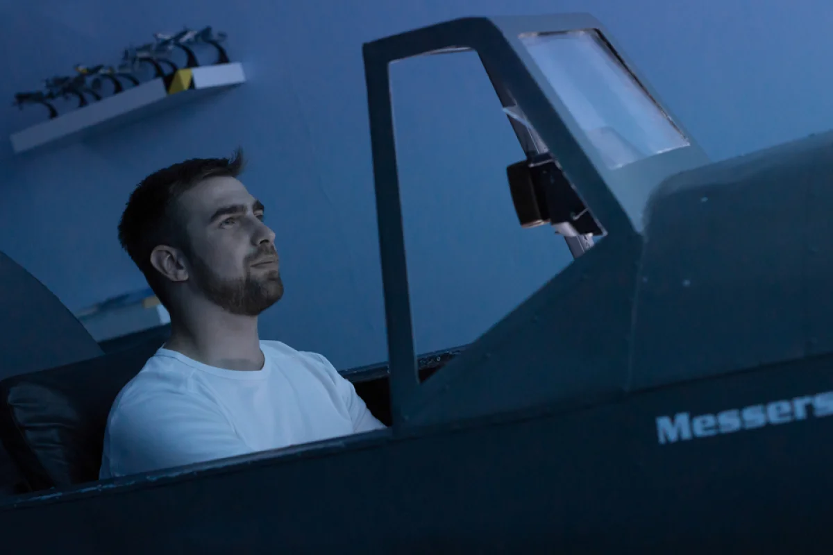 Letecký bojový simulátor Messerschmitt Bf-109G-2 v Praze - foto 04