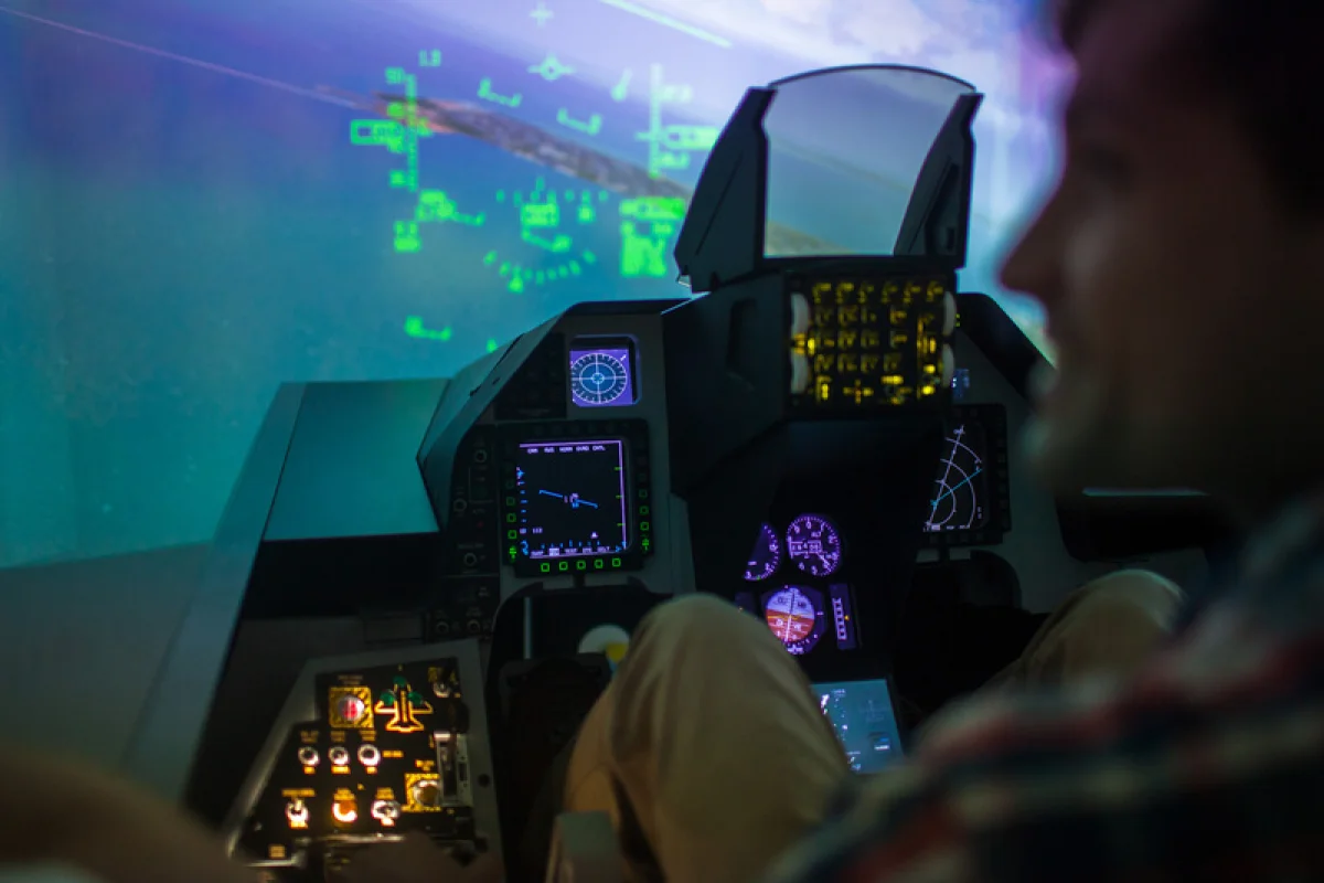 Letecký simulátor stíhačky F16 - foto 10