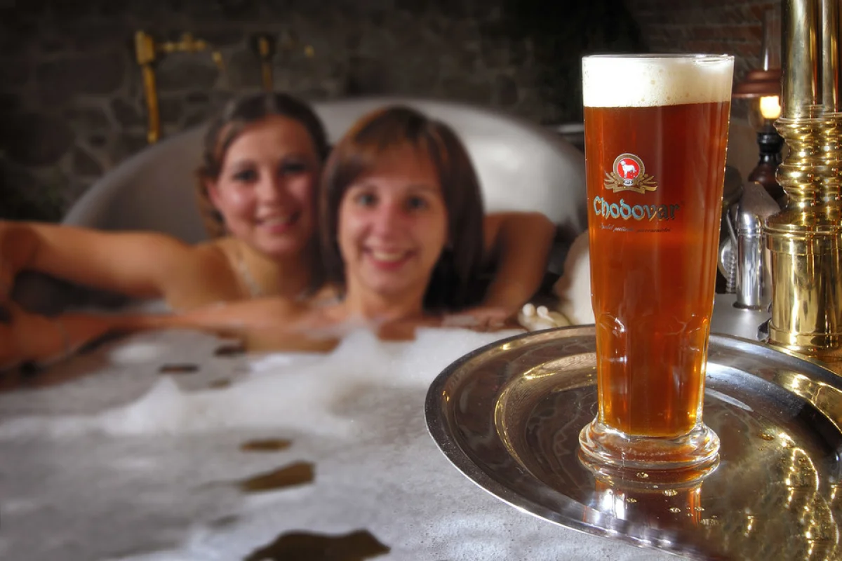Luxusní pivní lázně Chodová Planá pro 1 osobu (lázeň + masáž + restaurace) - foto 03