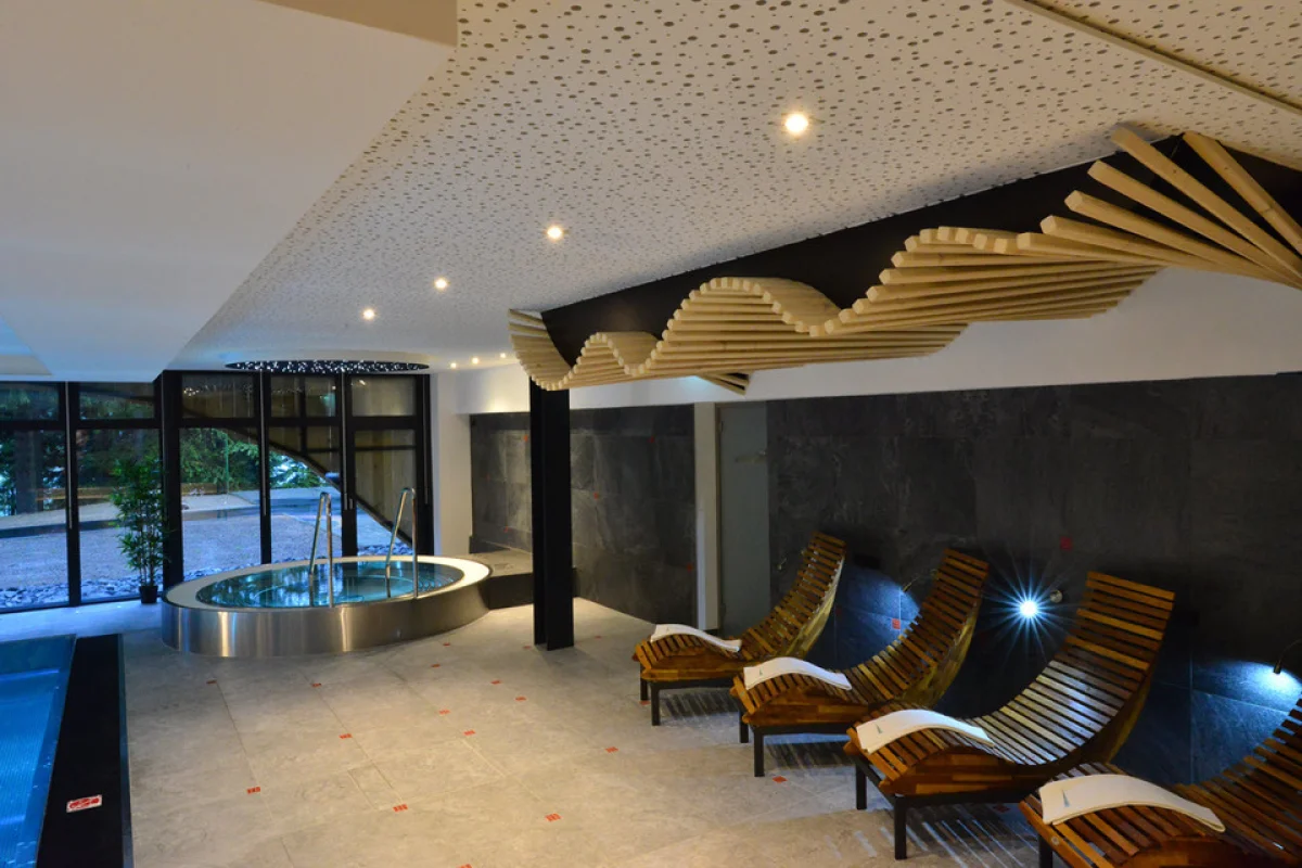 Luxusní pobyt v Jizerských horách s polopenzí a neomezeným wellness - foto 04