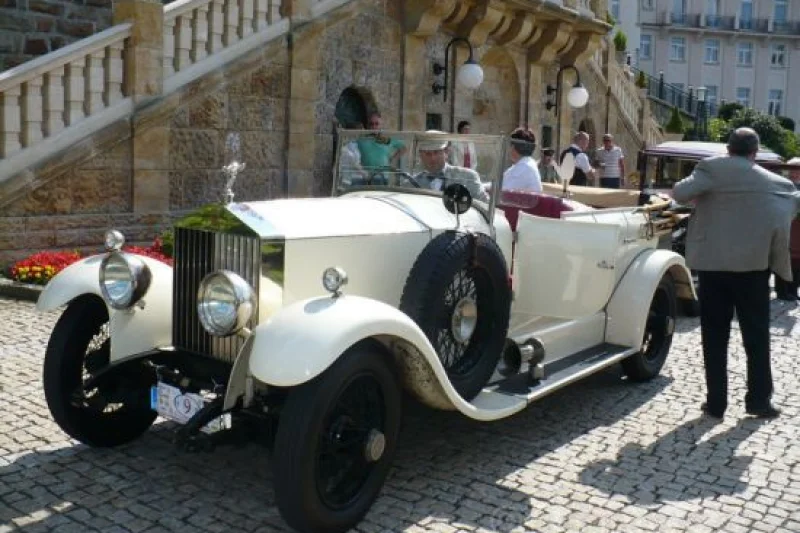 Luxusní Rolls Royce pro dva - foto 03