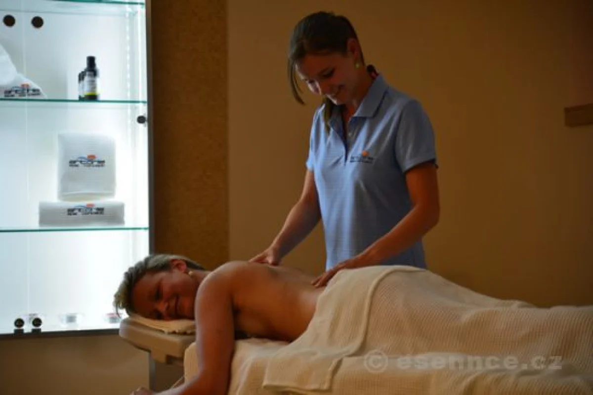 Luxusní wellness víkend pod Jizerkami - foto 02