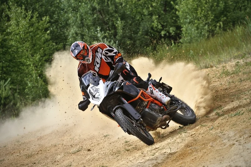 Motorky na trialové trati s mistrem ČR: Pardubický kraj - foto 03