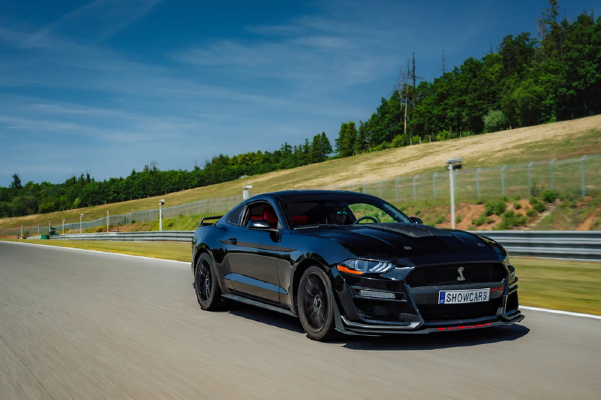 Mustang GT SHELBY na okruhu Most v plné síle - foto 06