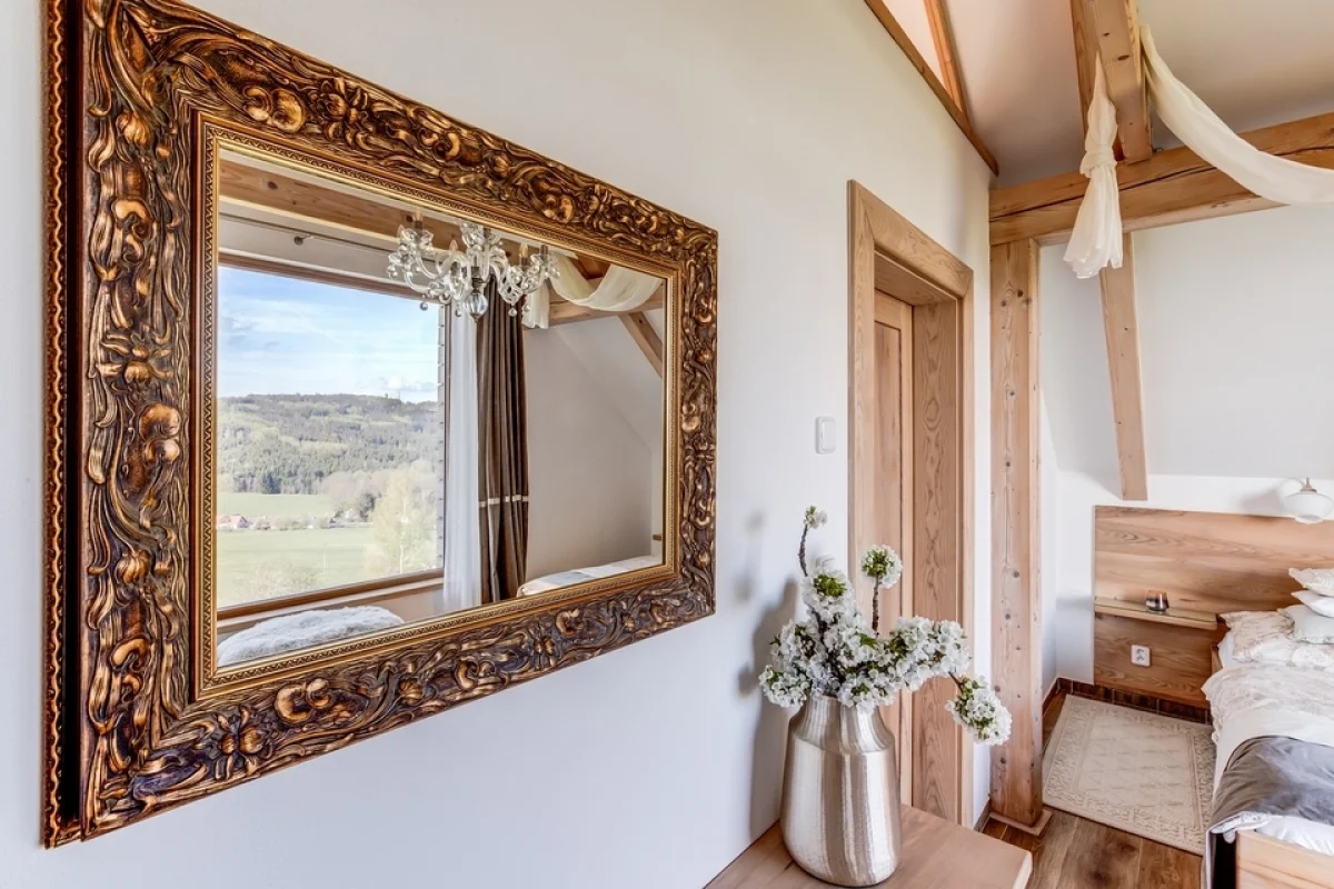 Nádherné ubytování v luxusním apartmánu Biokolna***** v Českém ráji s privátním wellness včetně masáže - foto 02