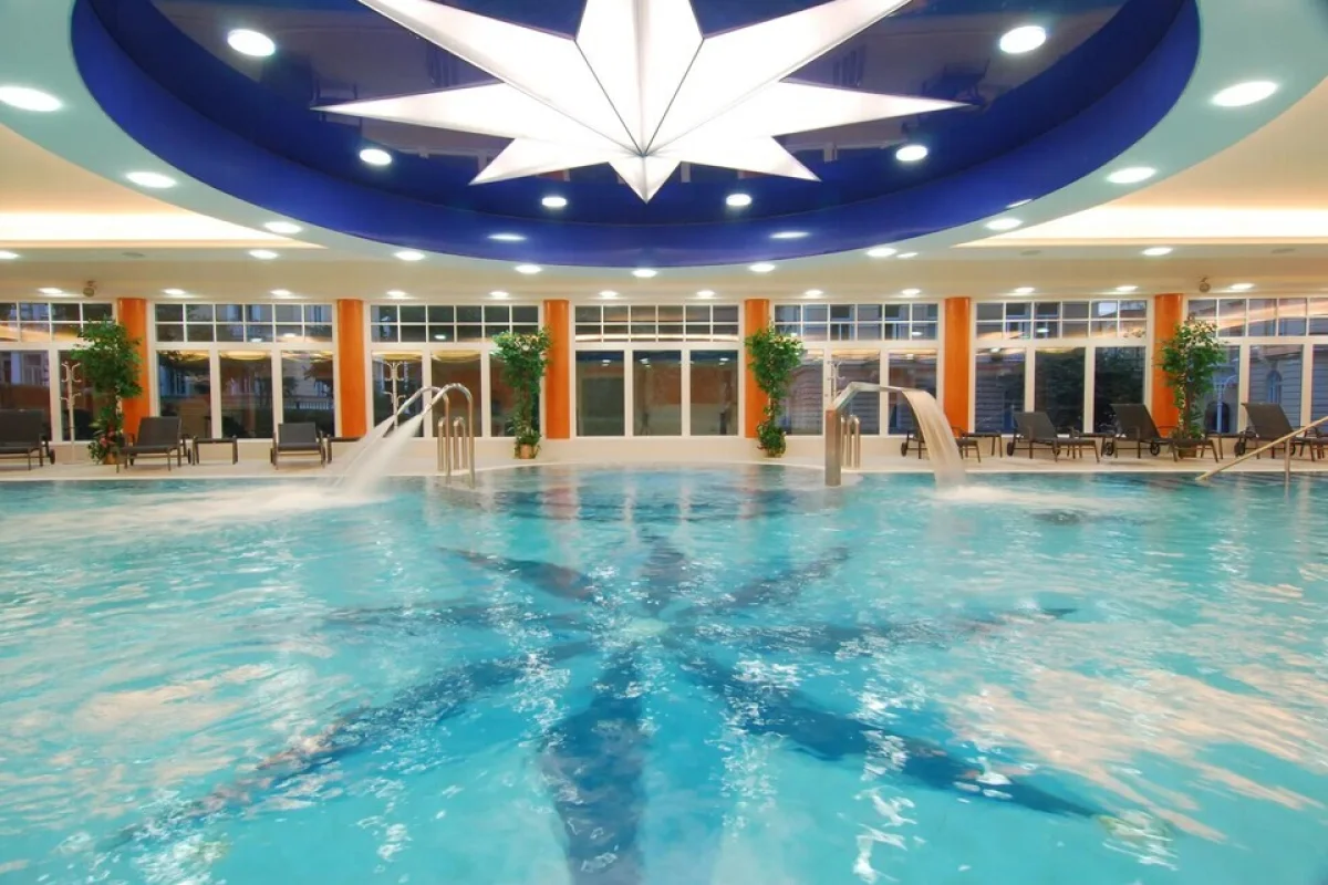 Neomezený wellness pobyt se snídaní v lázeňském hotelu Hvězda–Imperial**** v Mariánských Lázních pro 2 osoby - foto 02