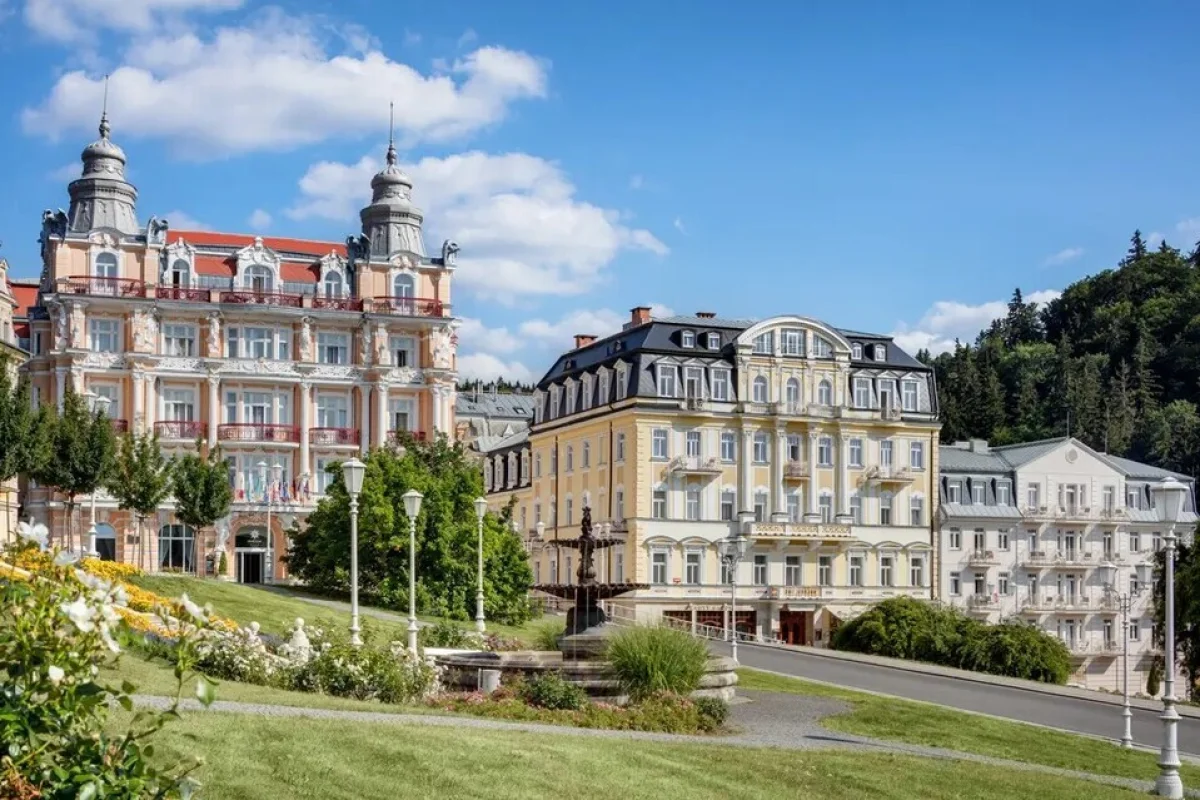 Neomezený wellness pobyt se snídaní v lázeňském hotelu Hvězda–Imperial**** v Mariánských Lázních pro 2 osoby - foto 04