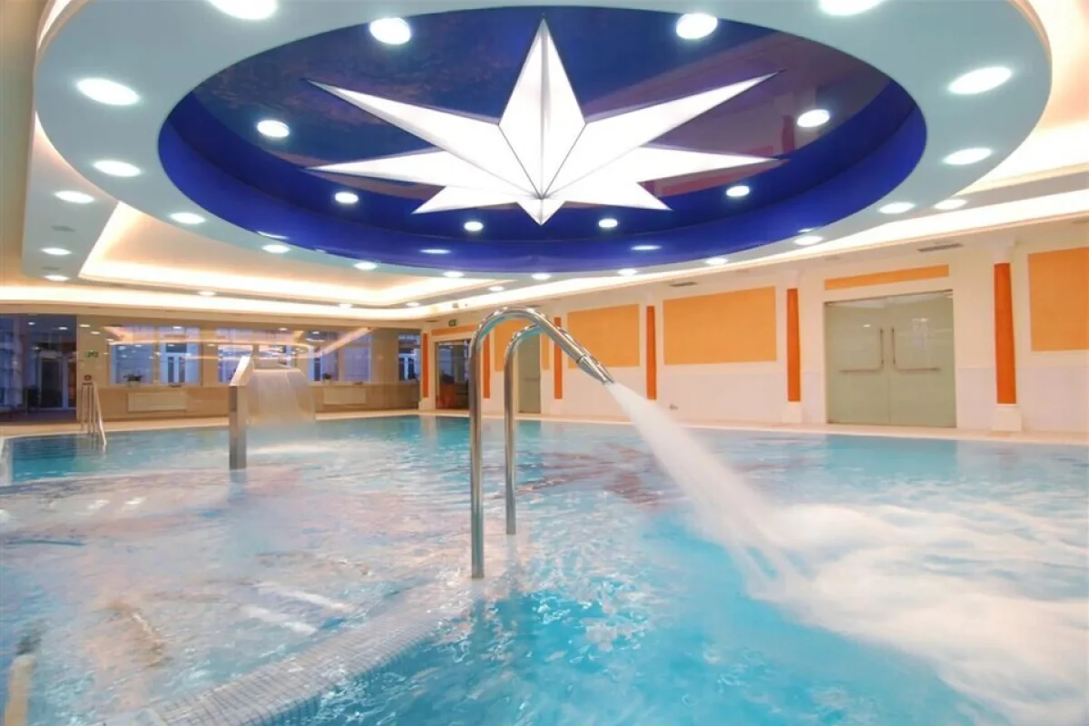 Neomezený wellness pobyt se snídaní v lázeňském hotelu Hvězda–Imperial**** v Mariánských Lázních pro 2 osoby - foto 05