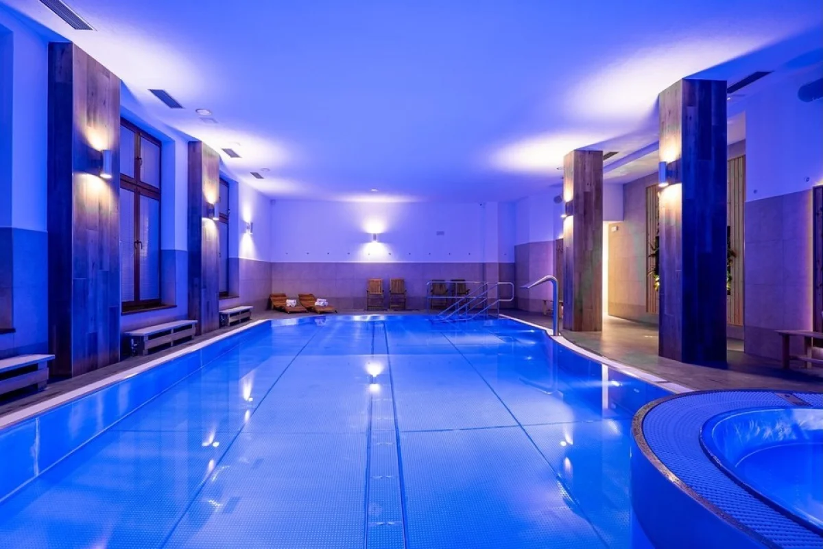 Neomezený wellness pobyt v Beskydech s polopenzí a pivní lázní - foto 04