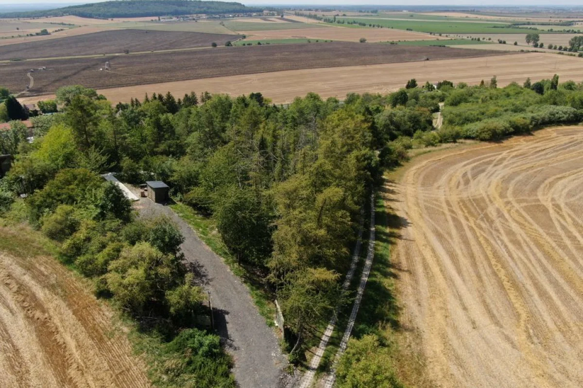 Netradiční pobyt v podzemním bunkru UŽ6 nedaleko Hradčan u Žehuně - foto 05