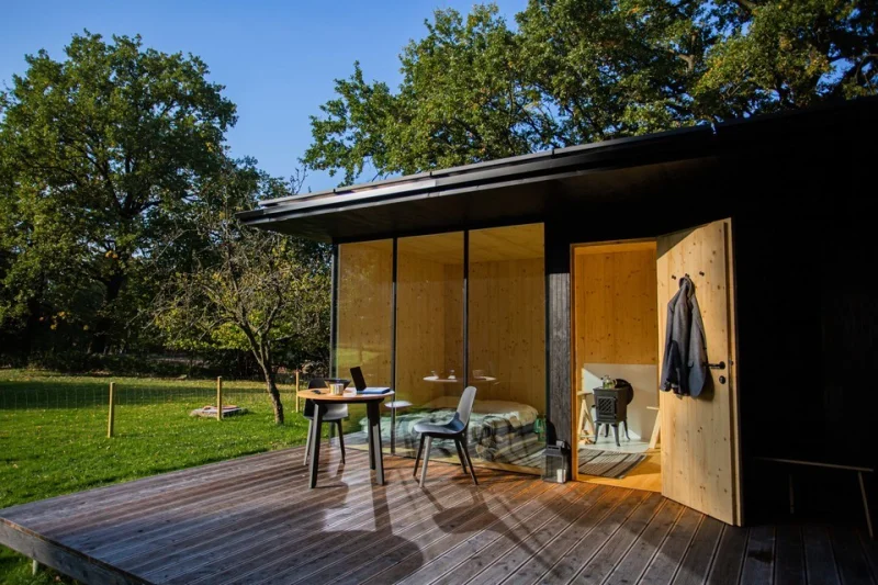 Netradiční pobyt v tiny house s privátní saunou uprostřed přírody pro dva - foto 02
