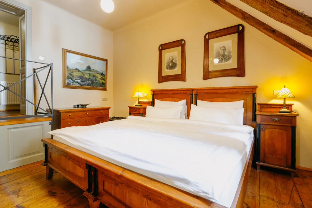 Noc se snídaní v kouzelném hotelu Krčínův dům**** v historickém centru Českého Krumlova pro 2 osoby - foto 04