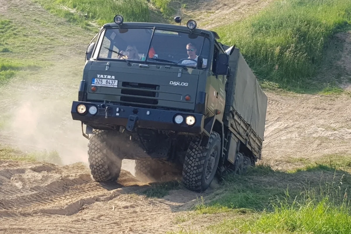 Offroad jízda legendární Tatrou 815: Ostrava - foto 08
