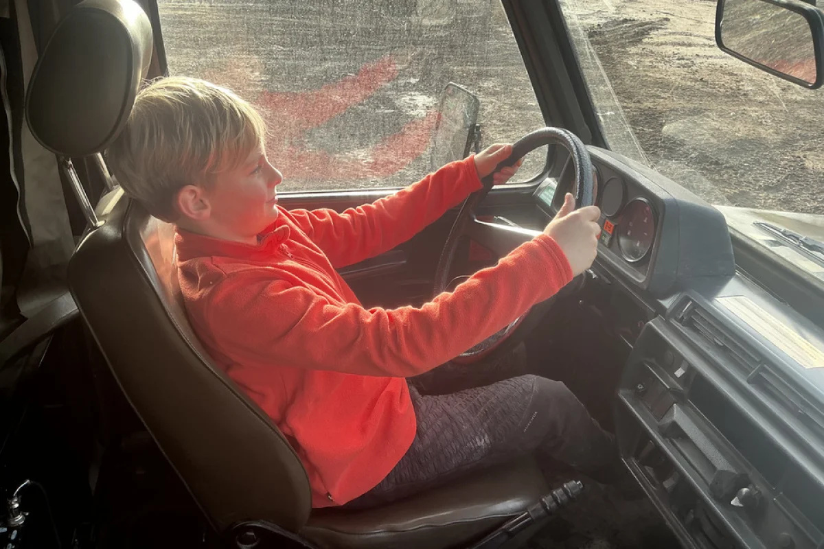 Offroad jízda pro děti - řízení na uzavřené offroadové trati v Milovicích - foto 02