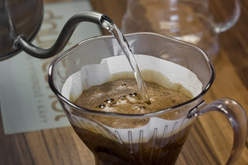 Online kurz přípravy kávy s pražírnou DOUBLESHOT + 5 druhů špičkové kávy + sada na přípravu kávy + kvalitní mlýnek - foto 03