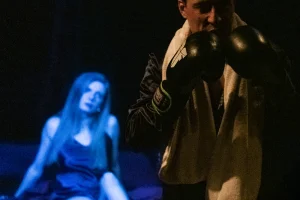 Osvětlovačem/zvukařem v divadle na zkoušku - foto 01