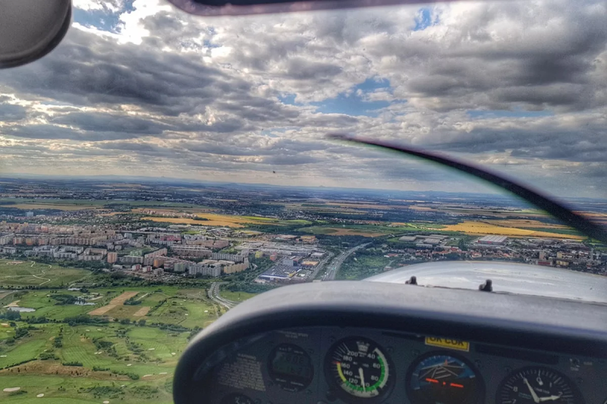 Pilotem letadla na zkoušku: Přistání na letišti Václava Havla - foto 07